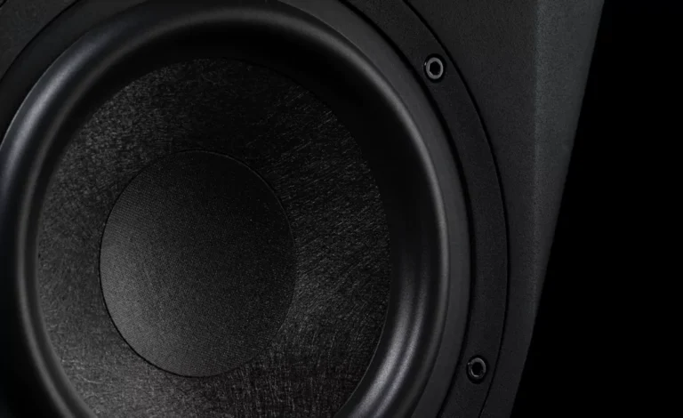 ADAM Audio A77H：非凡音質(zhì)的強(qiáng)大后盾：功放、揚(yáng)聲單元和箱體設(shè)計(jì)