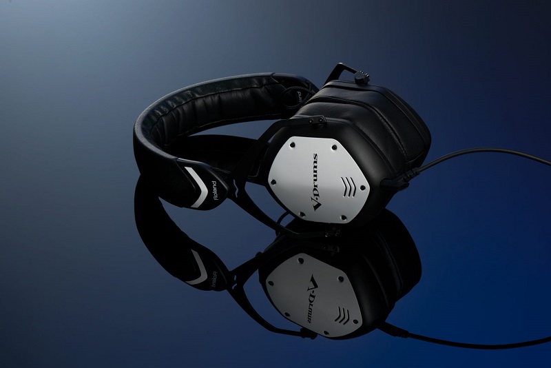 Roland 和 V-MODA 合作推出 VMH-D1 電鼓專用頭戴耳機(jī) Roland 和 V-MODA 合作推出 VMH-D1 電鼓專用頭戴耳機(jī)