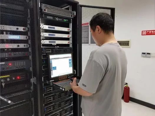 中國(guó)廣電重慶公司首次通過(guò)全市應(yīng)急廣播系統(tǒng)實(shí)施防空警報(bào)試?guó)Q