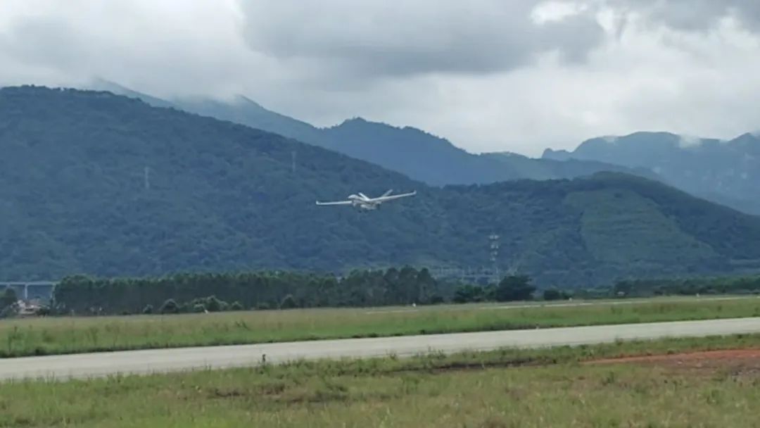 中國(guó)廣電700MHz 5G首次助力應(yīng)急通信無(wú)人機(jī)實(shí)戰(zhàn)臺(tái)風(fēng)